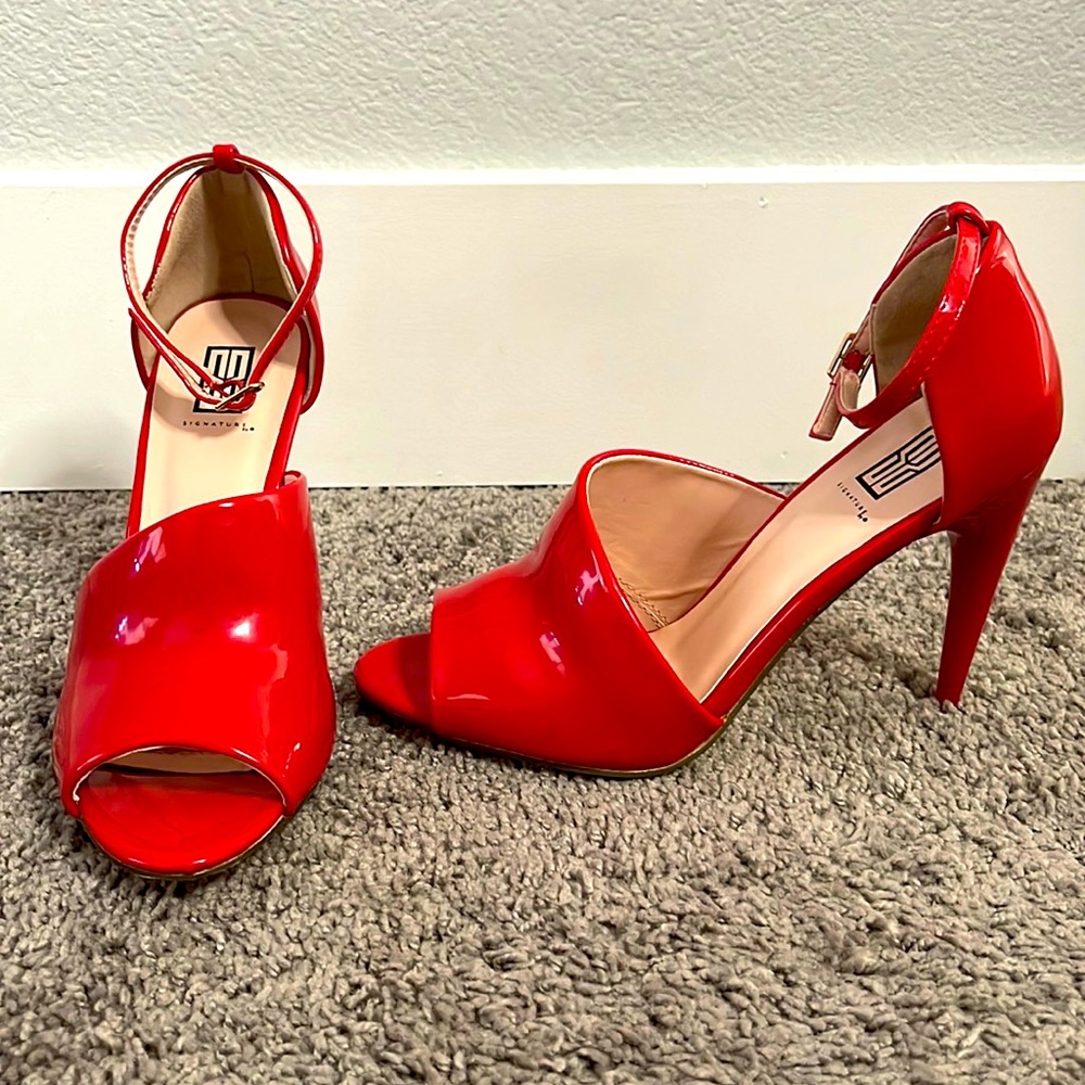 Red Patent Leather Pumps